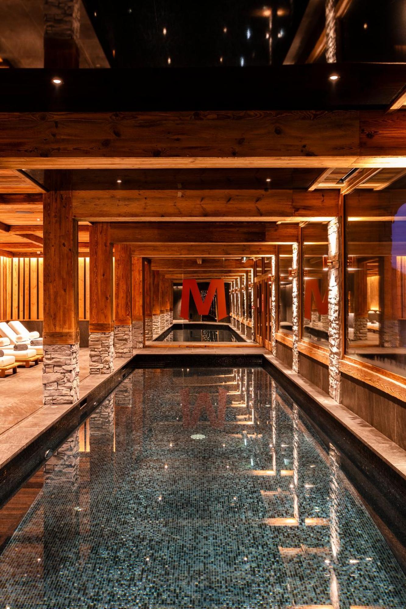 M Lodge & Spa 圣马丁德贝尔维尔 外观 照片